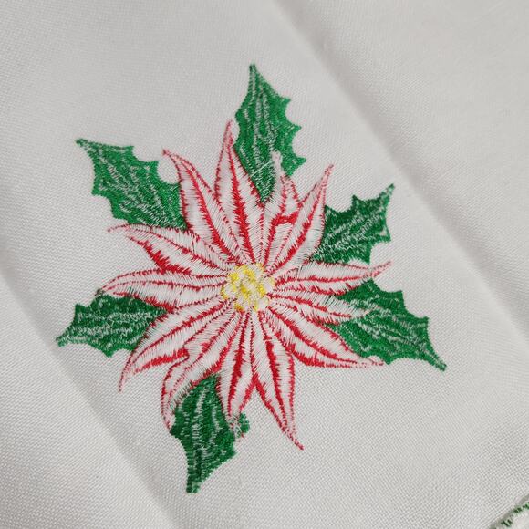 Vintage Hallie ST. Mary INC Linen Blend Christmas Poinsettia Fingertip Towels - Picture 9 of 13